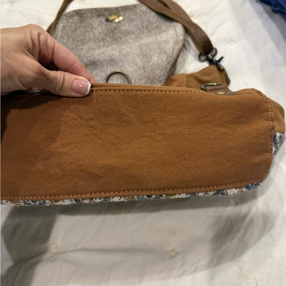 Myra Bag Ancient Art Convertible crossbody/backpack - Picture 3 of 7